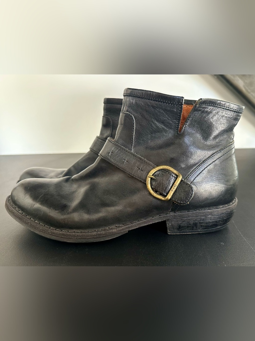 FIORENTINI + BAKER Italy Chad Carnaby black leather ankle boots sz 40